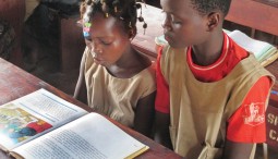 Déperdition scolaire : les contes font des merveilles au Bénin